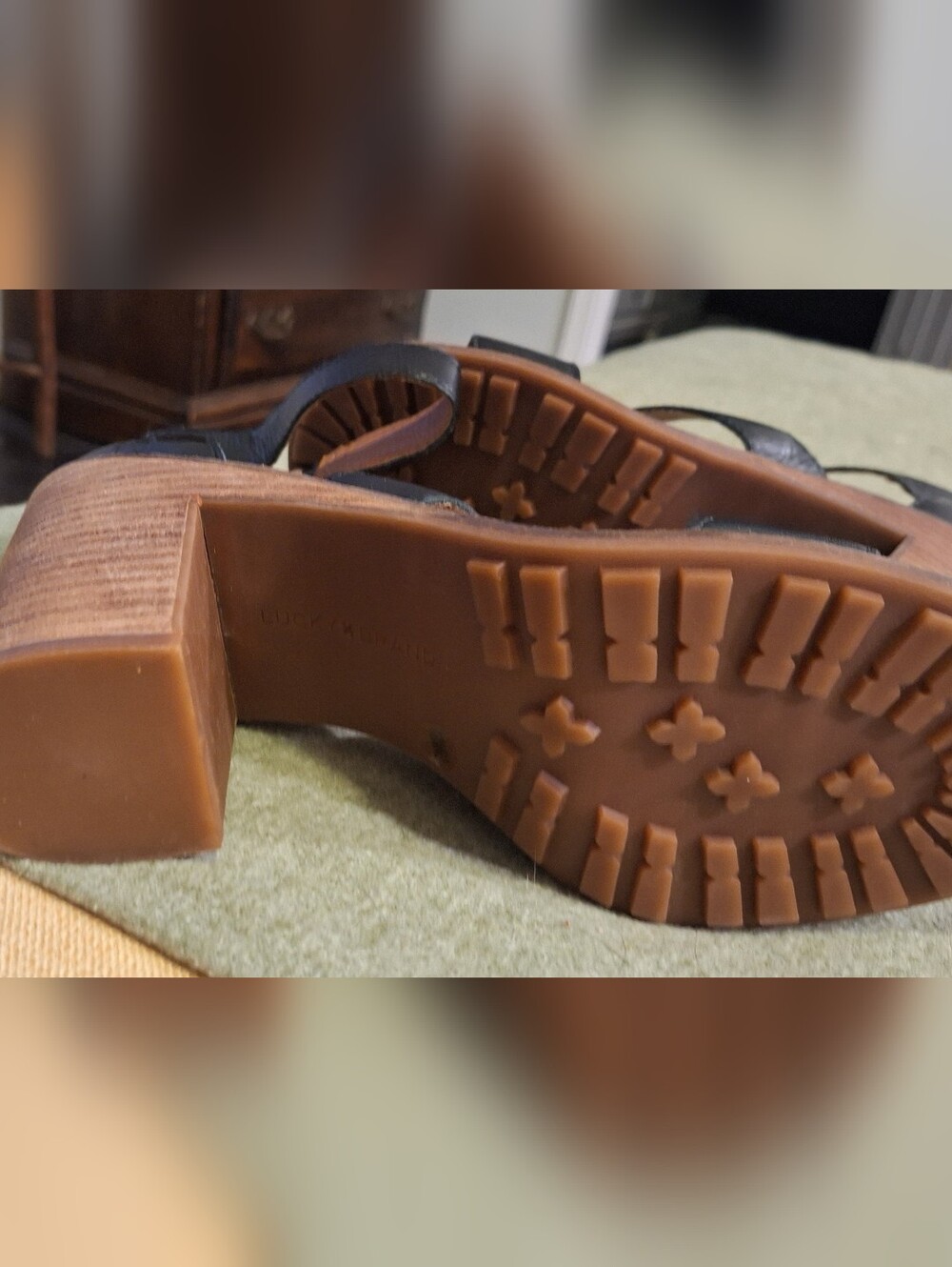 Lucky Brand Black Leather Strappy Heeled Sandals Size 10 Like New - Picture 5 of 6